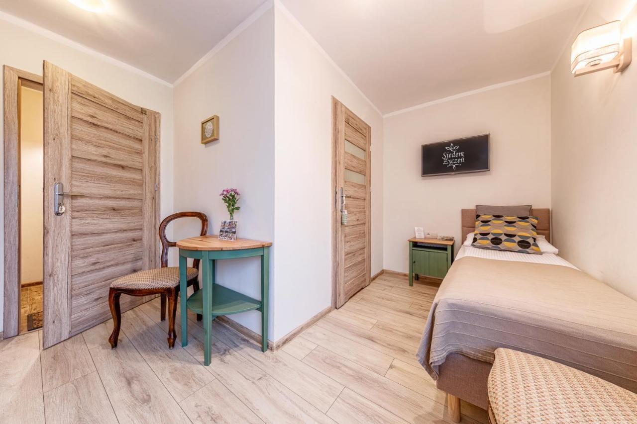 우스트론 Siedem Zyczen B&B 외부 사진