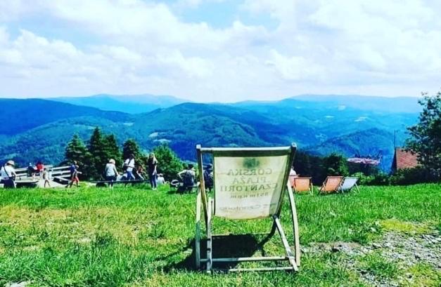 우스트론 Siedem Zyczen B&B 외부 사진
